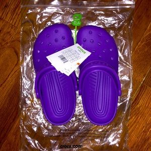 NWT Unisex Neon Purple Crocs